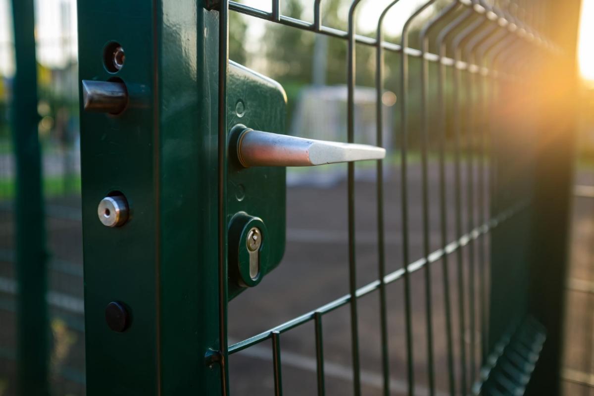 5 Types of Security Fences for Your Commercial Property