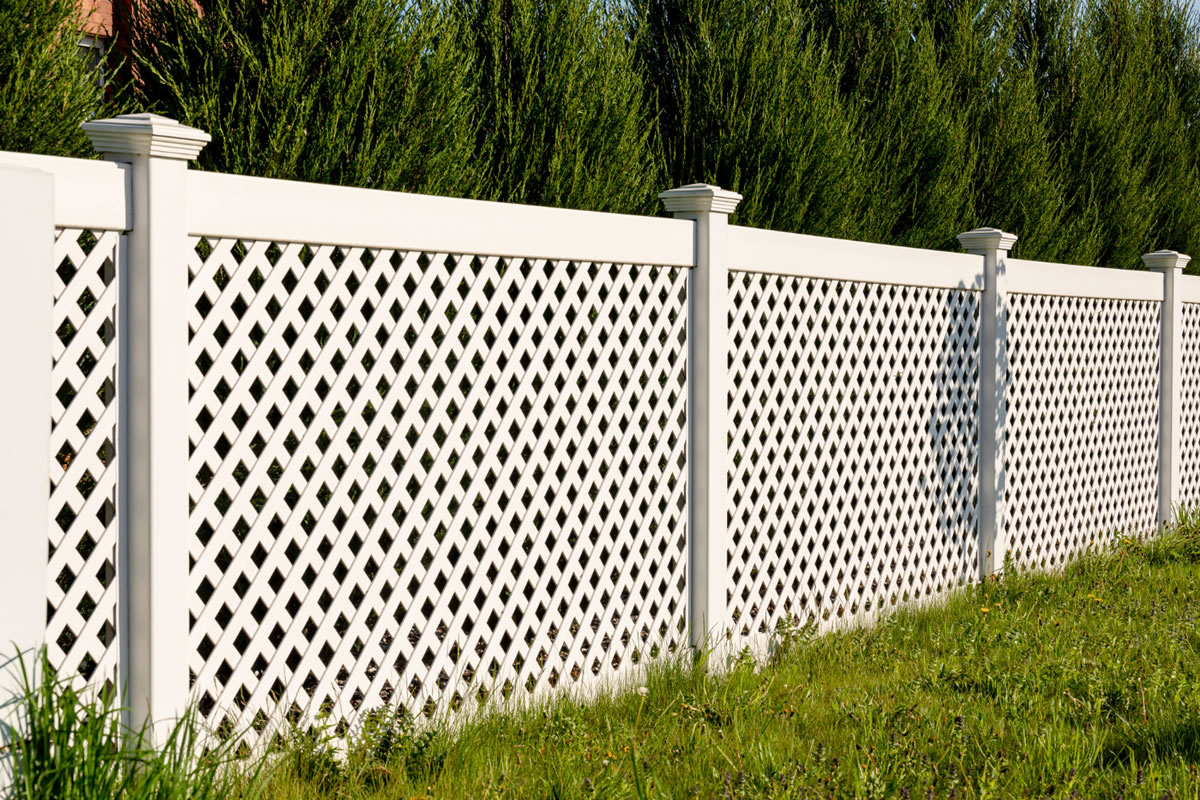 4 Different Types of Residential Fences