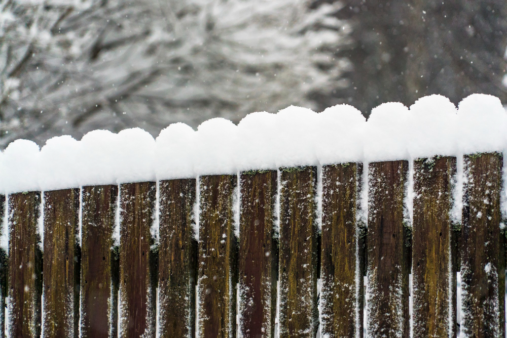 Fencing Tips for Extreme Weather Conditions