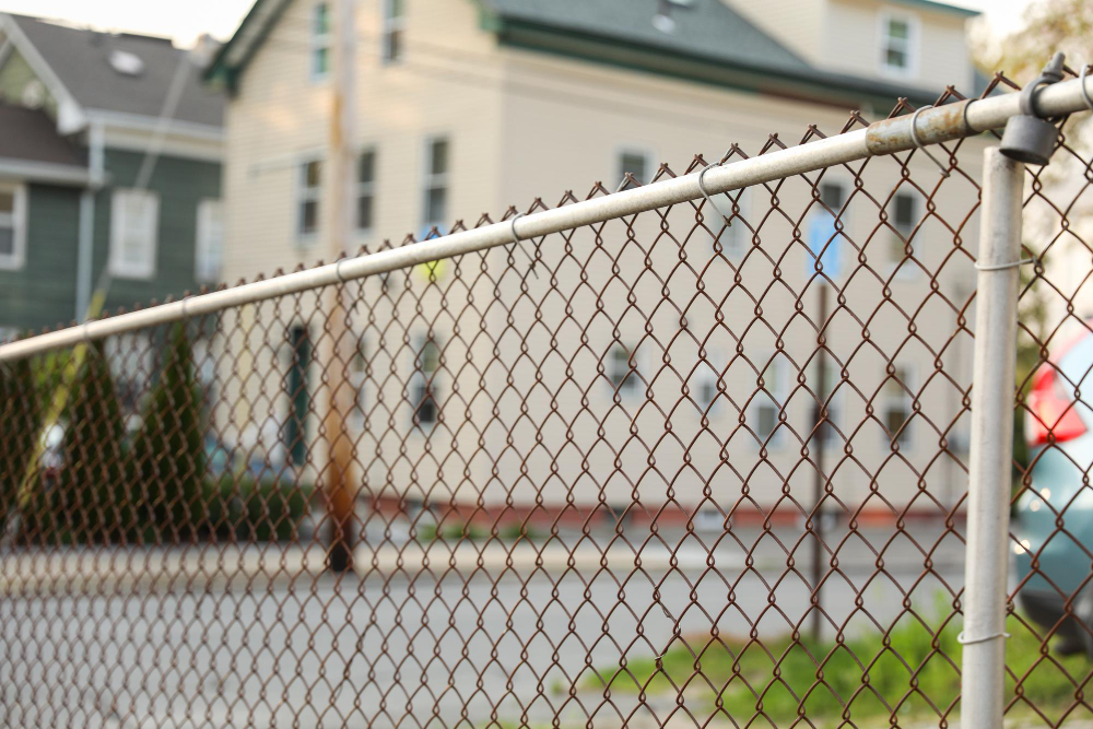 Strengthening Your Home’s Perimeter: The Ultimate Guide to Boundary Fencing