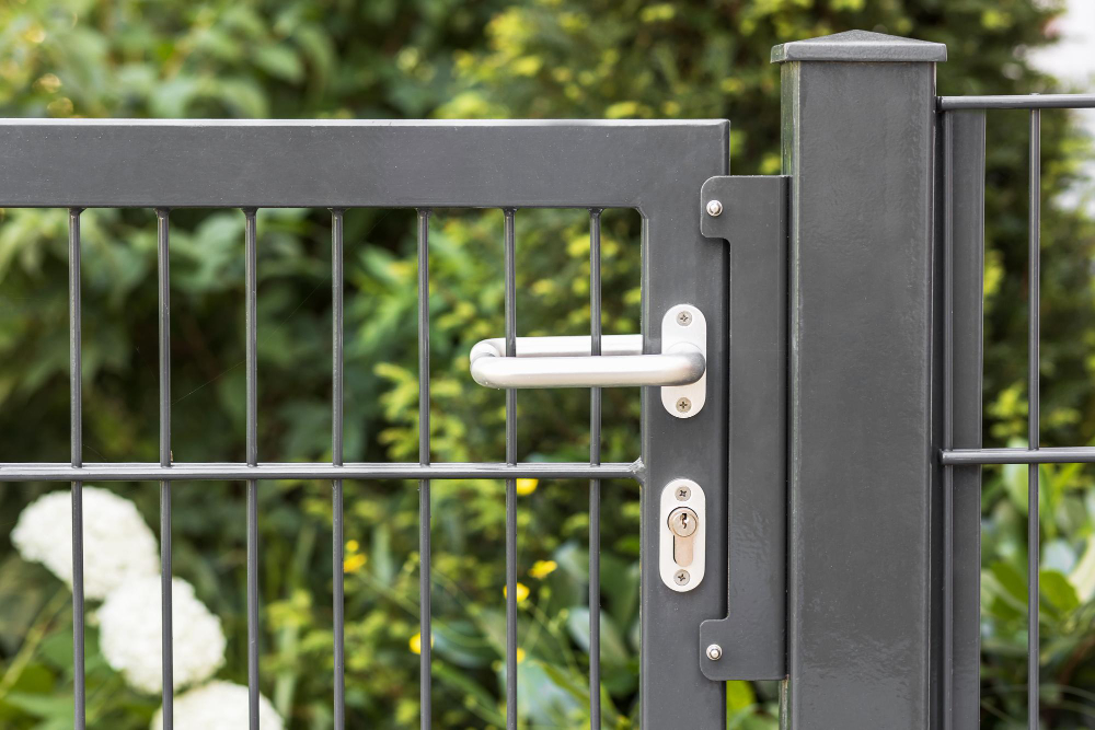 Ways to Burglar-Proof Your Backyard