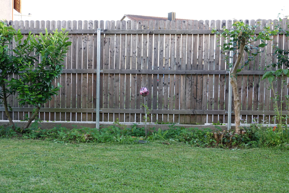 How to Choose a Fence Contractor in Orlando, FL