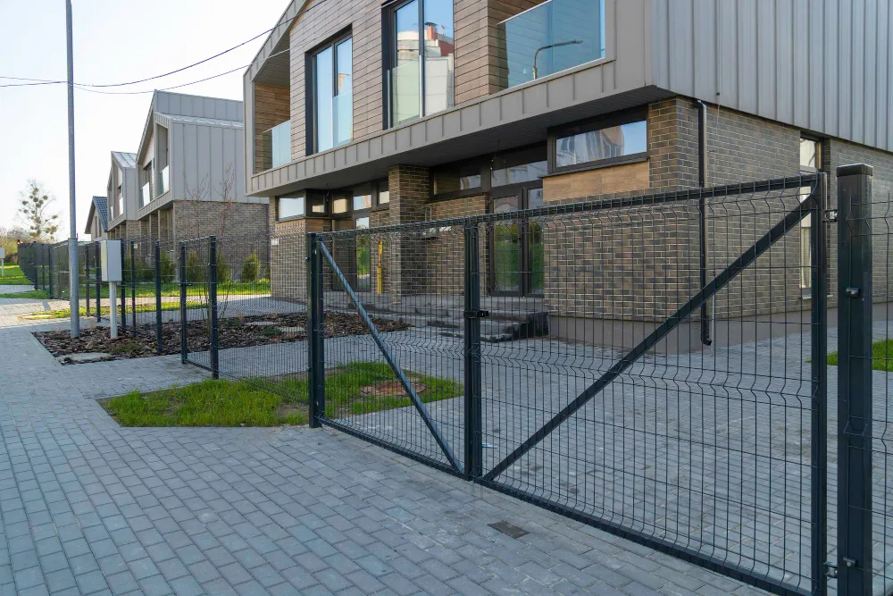 How to Find a Trustworthy Fence Company in Orlando