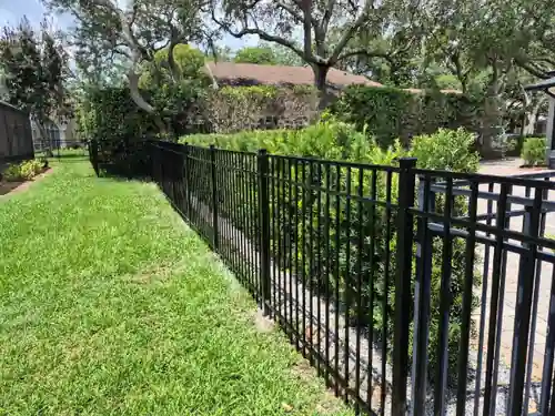 Aluminum Backyard Fence Installation in Orlando